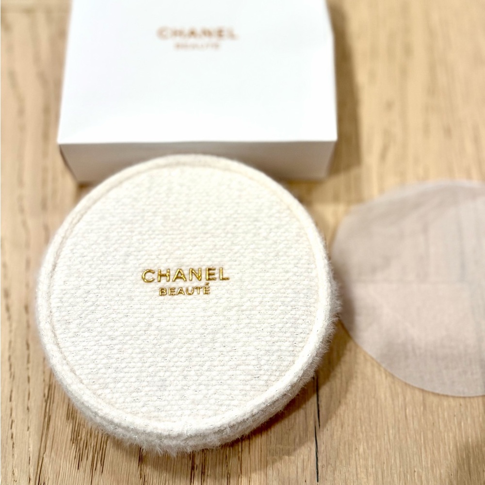 CHANEL Beauty White Circular Travel Pouch Bag Case